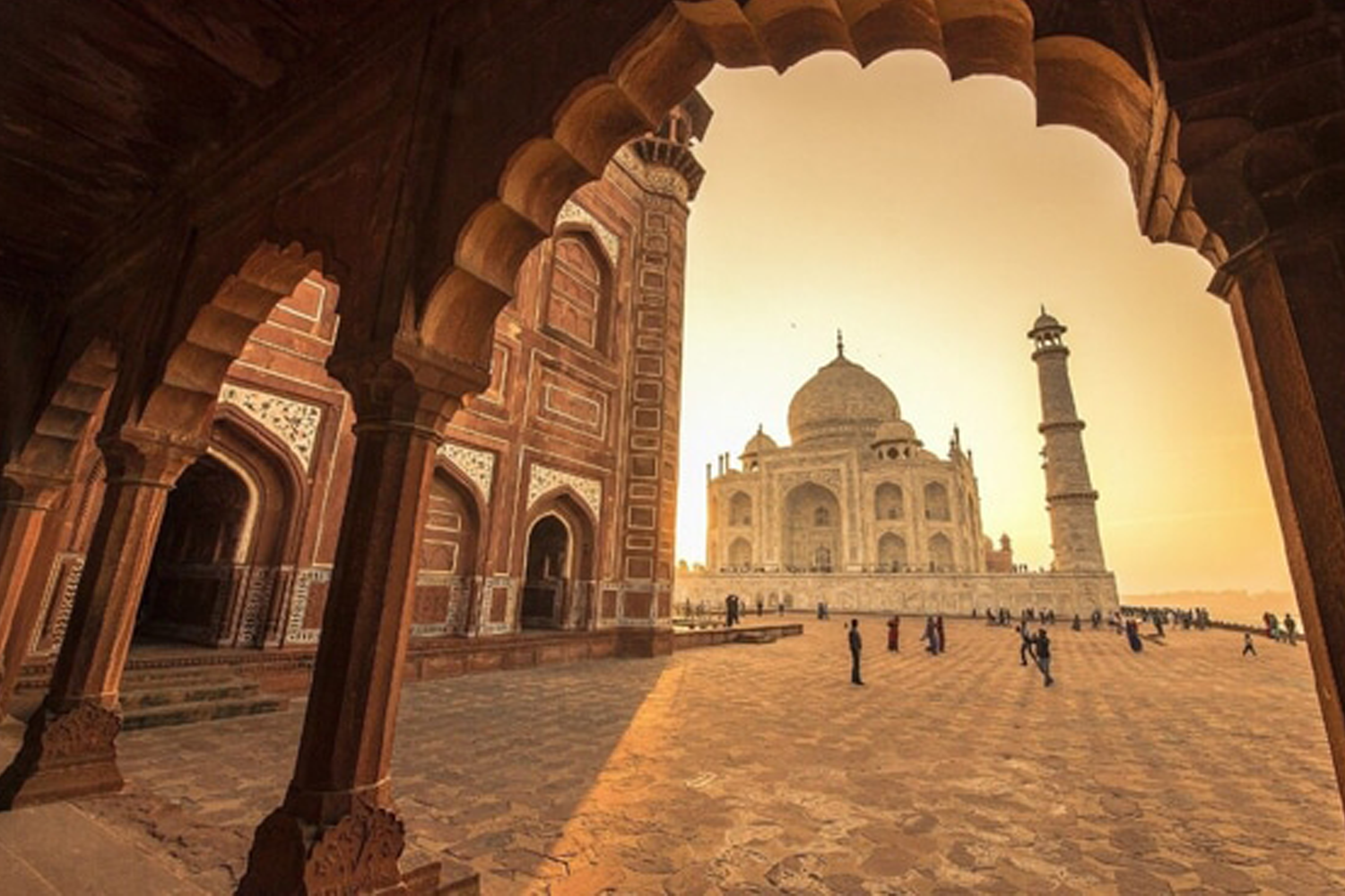 Taj Mahal Tours From Delhi